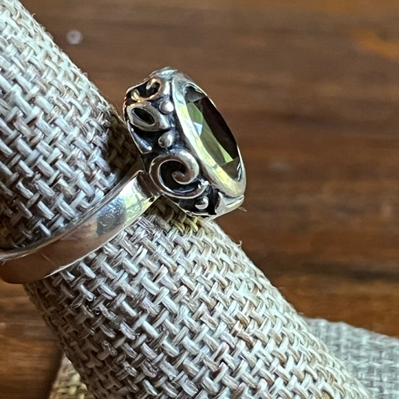 Vintage sterling silver smoky quartz w/ scroll designed ring handcrafted! 💕 - Picture 4 of 7